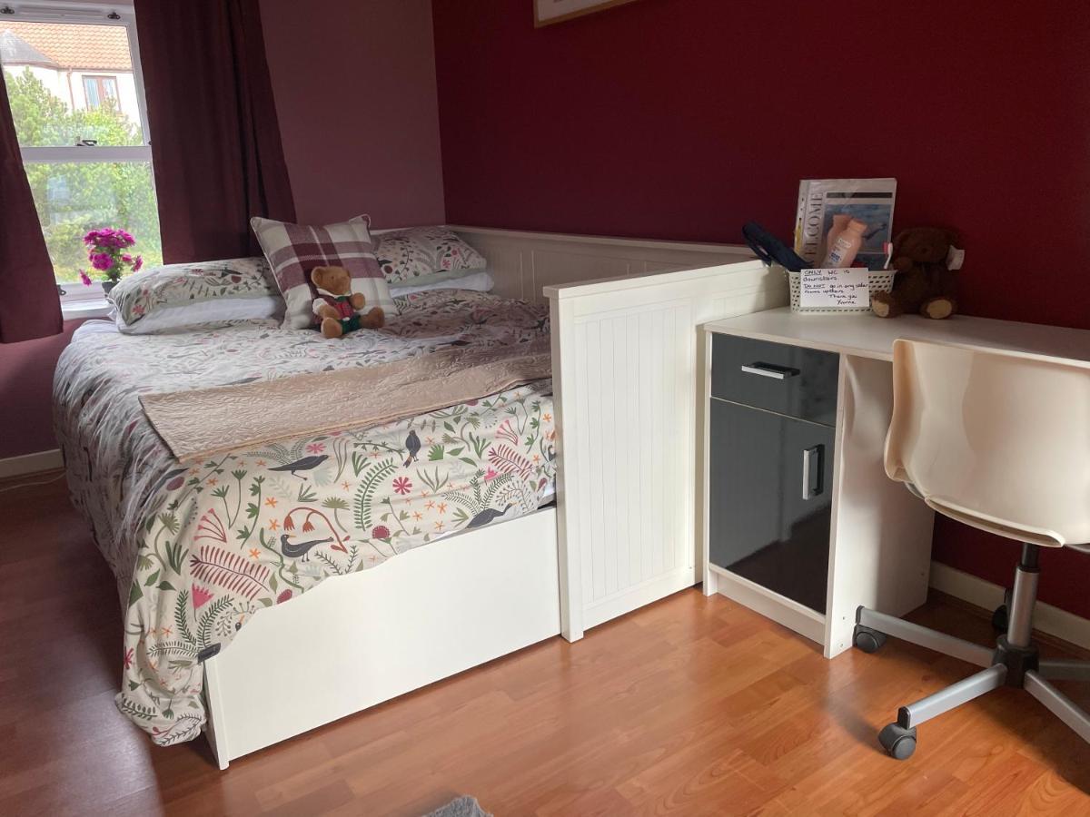 Country Home Near The Airport Edinburgh Ngoại thất bức ảnh
